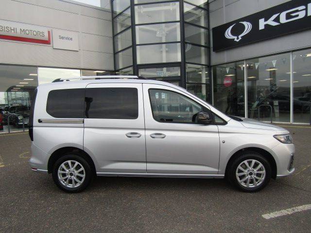 2022 Ford Tourneo Connect 2.0 EcoBlue Titanium 5dr